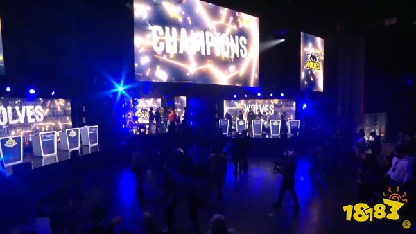 Peacemaker加入 Bad News Eagles 担任教练