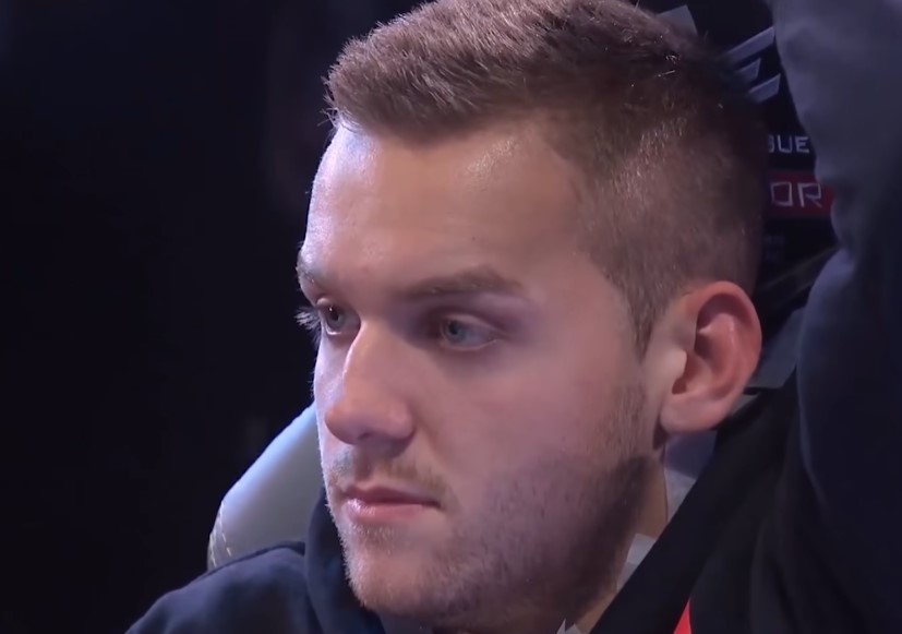 解析“暴富幻觉”：通过一张P图战绩诱导你入坑的微商套路。（揭露微商套路：用P图业绩制造“暴富错觉”诱你入坑）